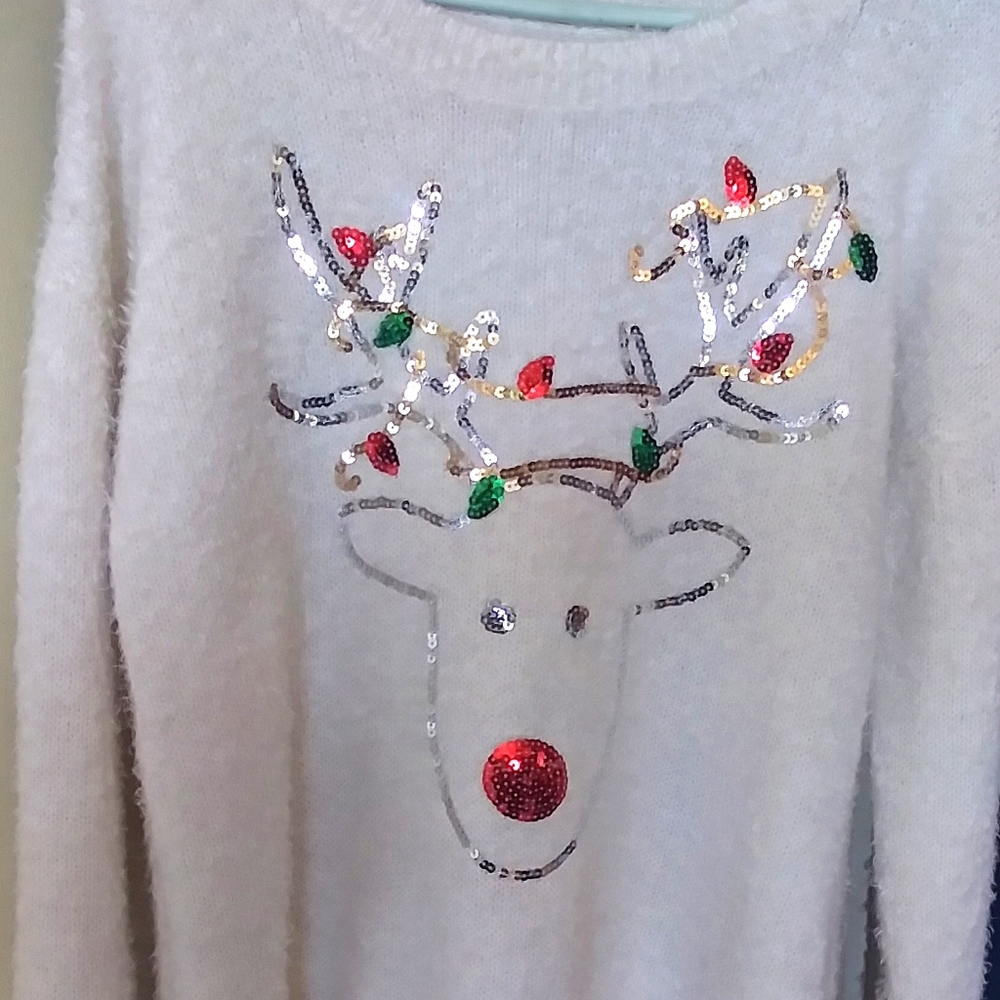 SUPER SOFT White Cotton Reindeer Sweater